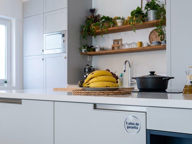 Cocinas con mobiliario garantizado 5 años en Vigo