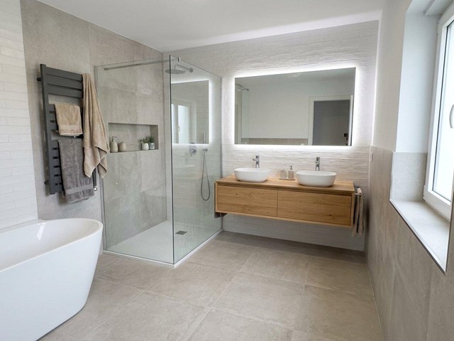 Reforma tu baño en Vigo con diseño actual y funcionalidad